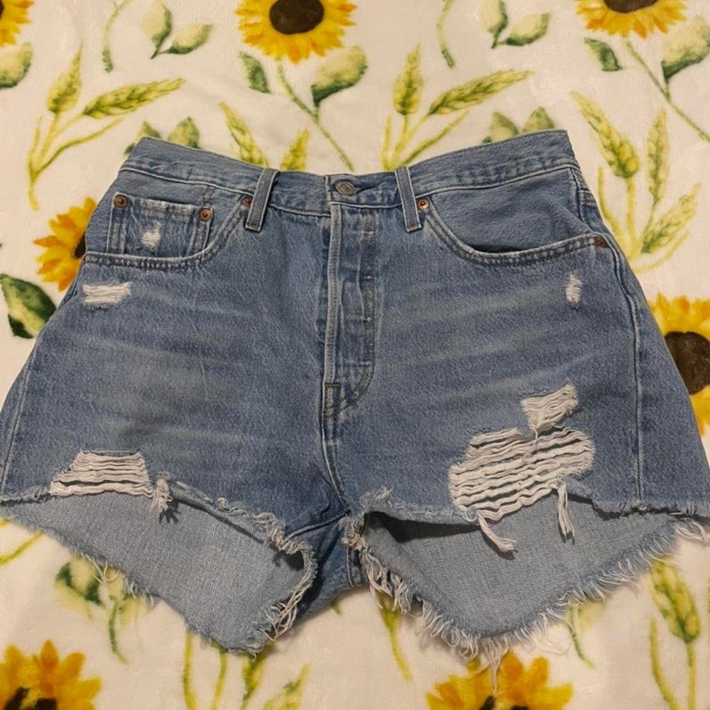 Levi’s short